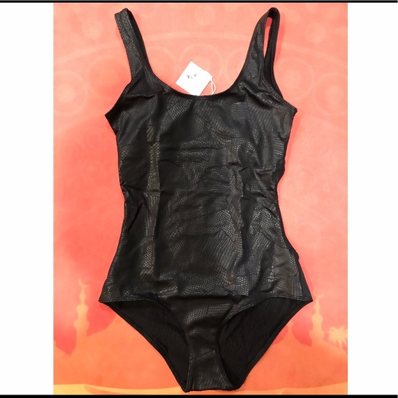 SALE NWT Open Back Onzie leotard - Picture 3 of 4